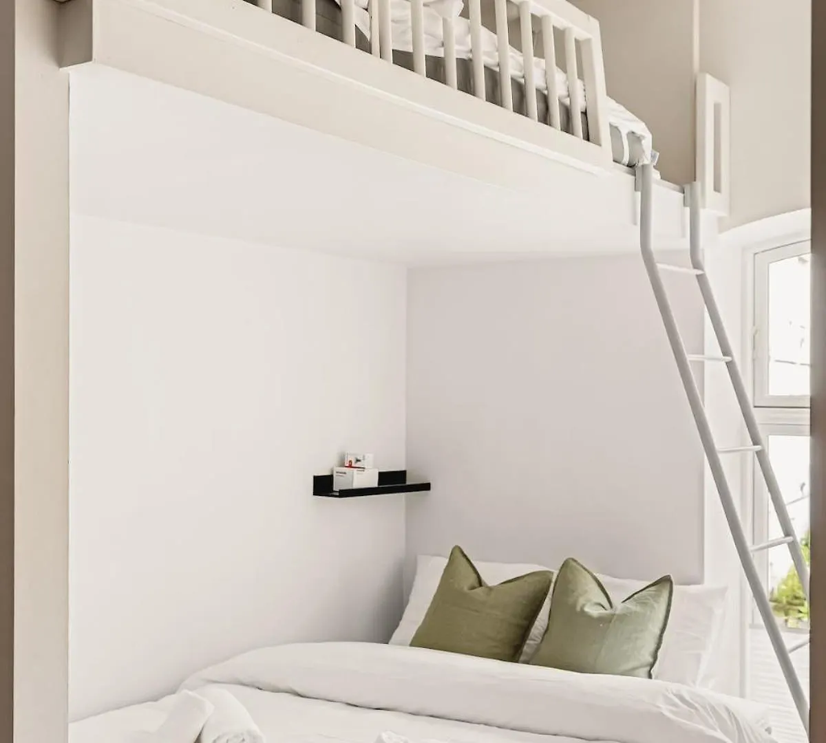Dinbnb Apartments L Historical Building I 100M To University Museum Μπέργκεν