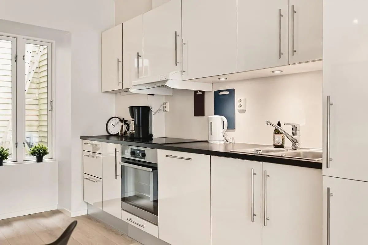 Dinbnb Apartments L Historical Building I 100M To University Museum Μπέργκεν